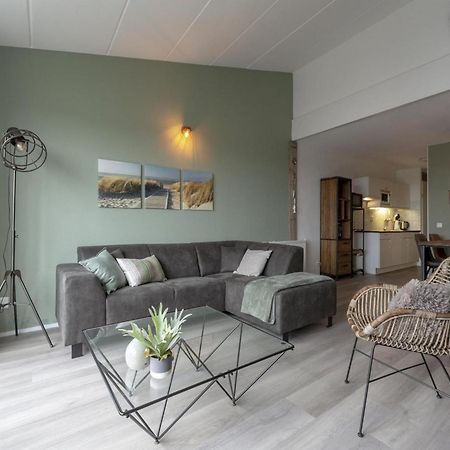 Seaside Apartment With Balcony ユリアーナドルプ エクステリア 写真